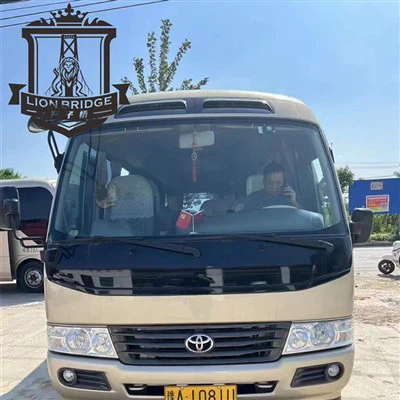 Uporabljen avtobus Toyota Coaster